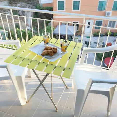 아파트 Bright Newly Renovated Near & Center+ac *