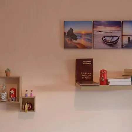 Bright Newly Renovated Near & Center+ac 아파트 Anemomylos