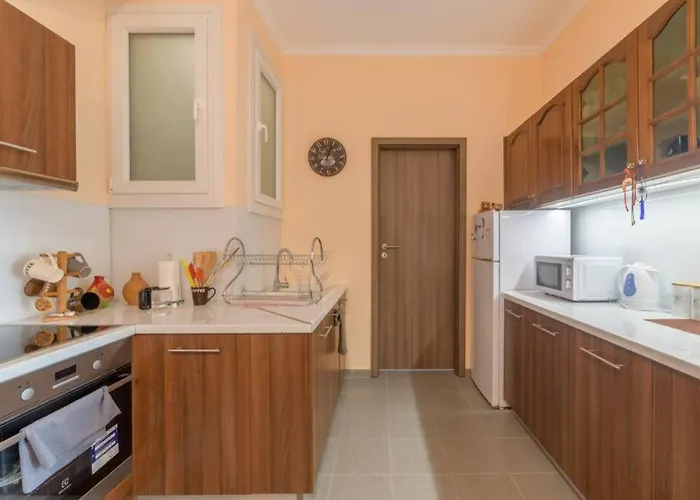 Bright Newly Renovated Near & Center+ac Apartament